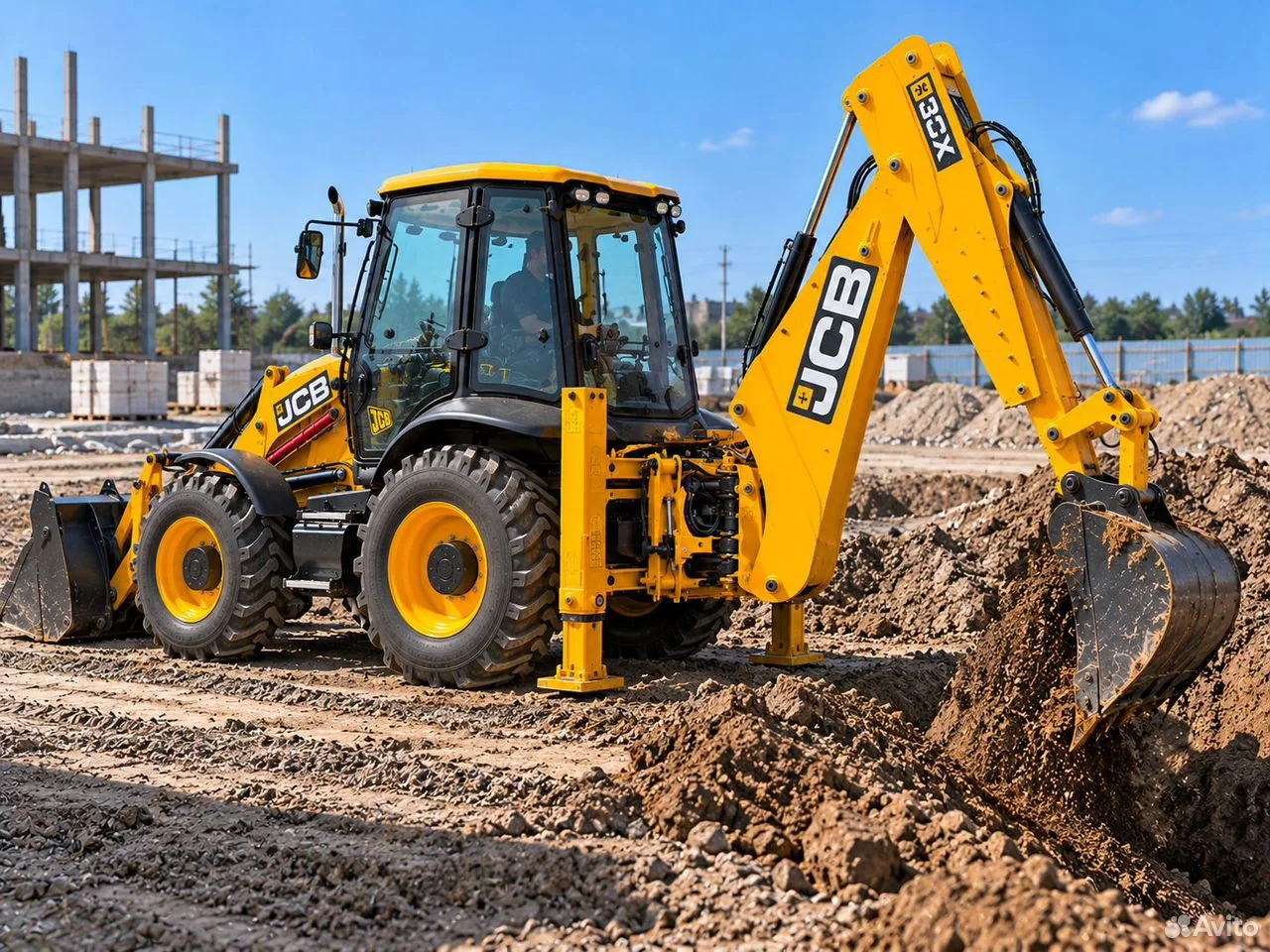 Экскаватор-погрузчик JCB 3CX